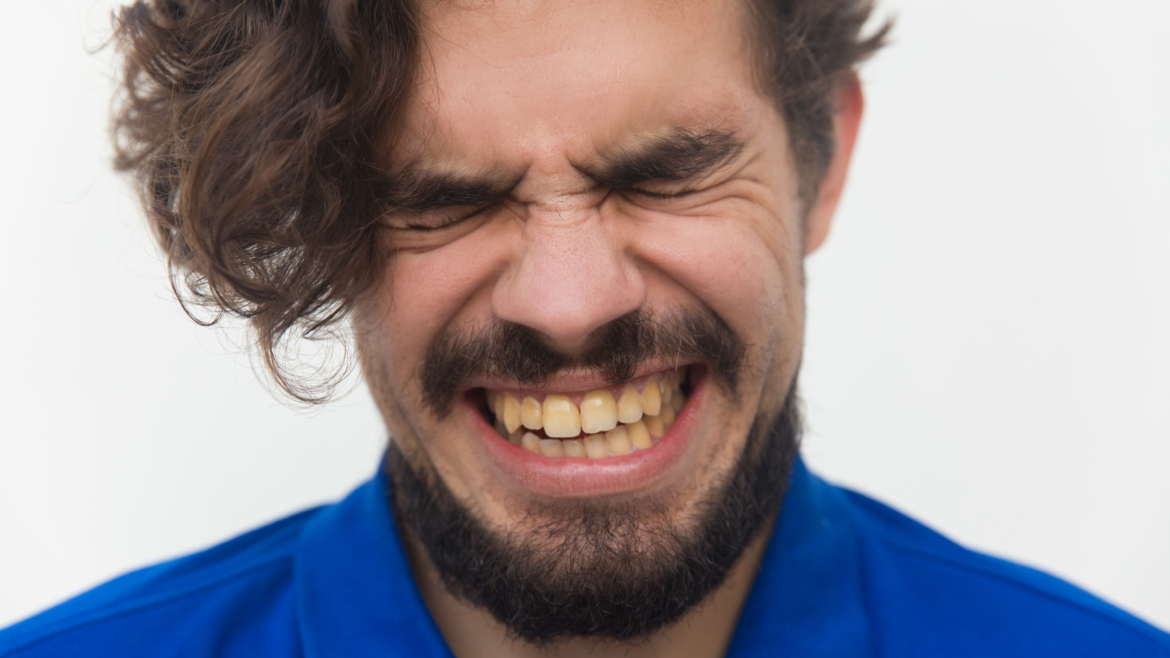 Sbiancamento dentale: come eliminare denti gialli e macchie in modo sicuro ed efficace